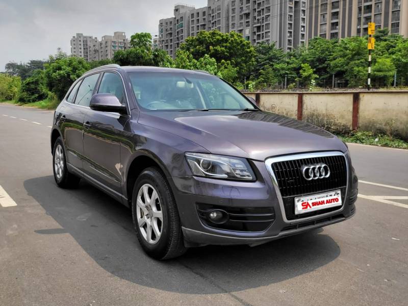 Audi Q5 3.0 TDI quattro V6 ( AT )
