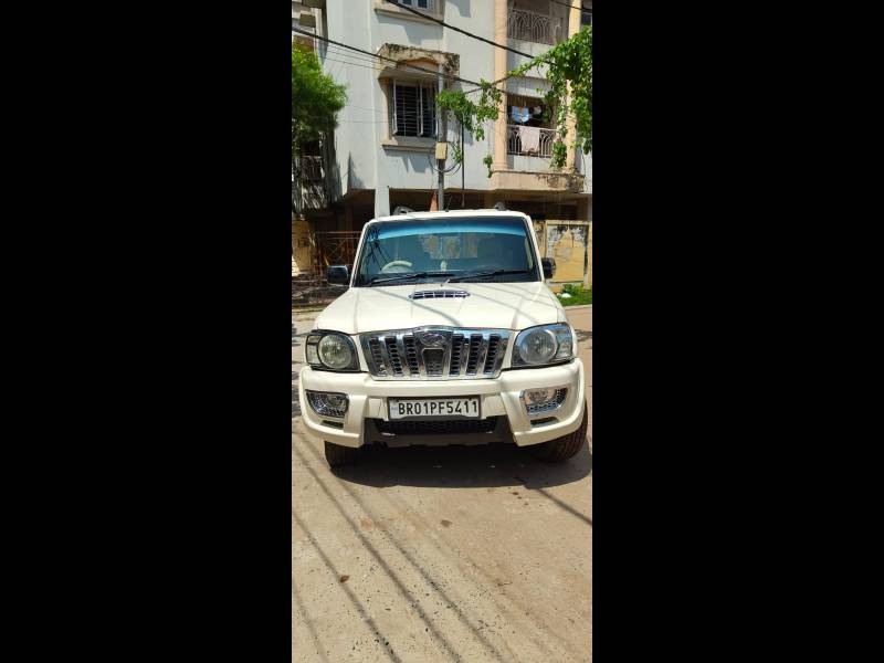 Mahindra Scorpio SLE BS IV