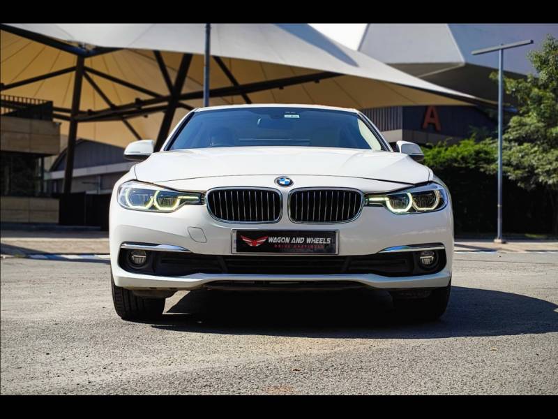 BMW 3 Series 320d Luxury Line Sedan