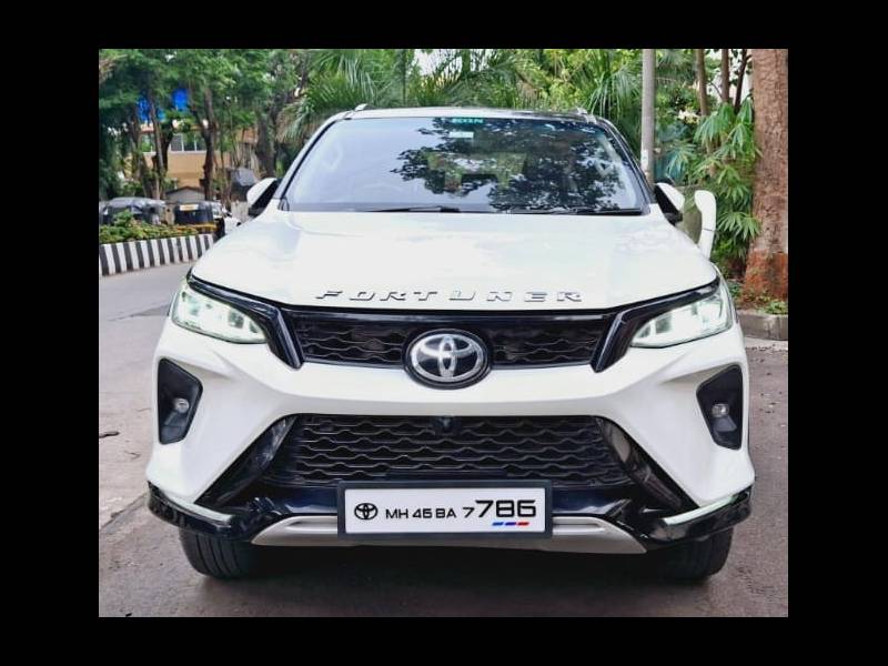 Toyota Fortuner 2.8 4x4 AT