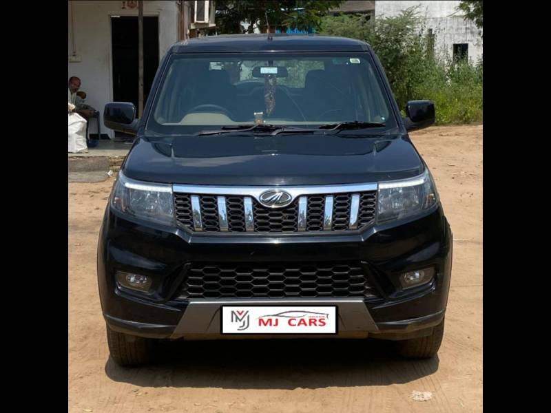 Mahindra Bolero Neo N10