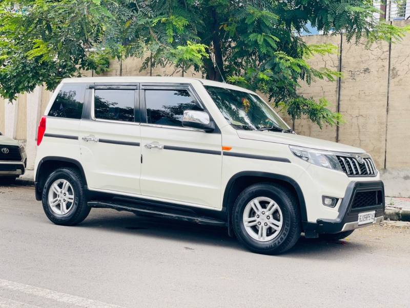 Mahindra Bolero Neo N10