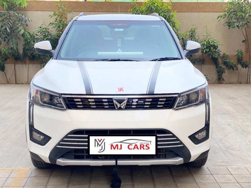 Mahindra XUV 300 W8 (O) 1.5 Diesel