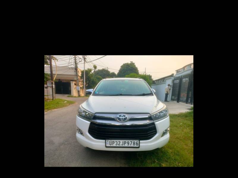 Toyota Innova Crysta 2.4 GX 7 STR