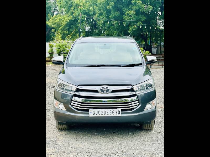 Toyota Innova Crysta 2.8 ZX AT 7 STR
