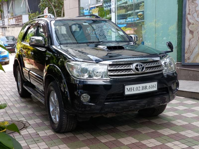 Toyota Fortuner 3.0 MT