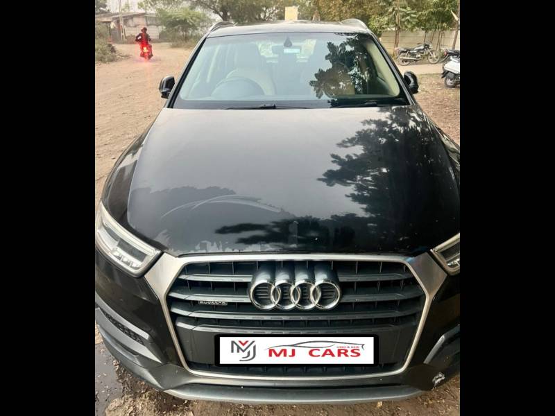 Audi Q3 35 TDI quattro Premium Plus