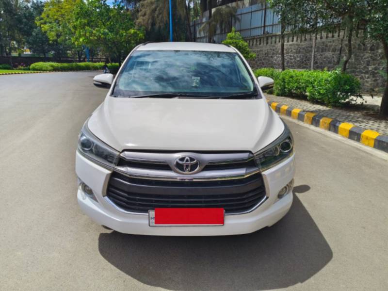 Toyota Innova Crysta 2.4 VX 7 STR