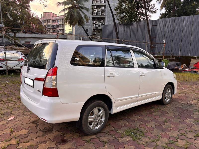 Toyota Innova 2.5 G (Diesel) 8 STR Euro4