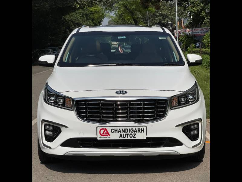 Kia Carnival Limousine Plus 7 STR