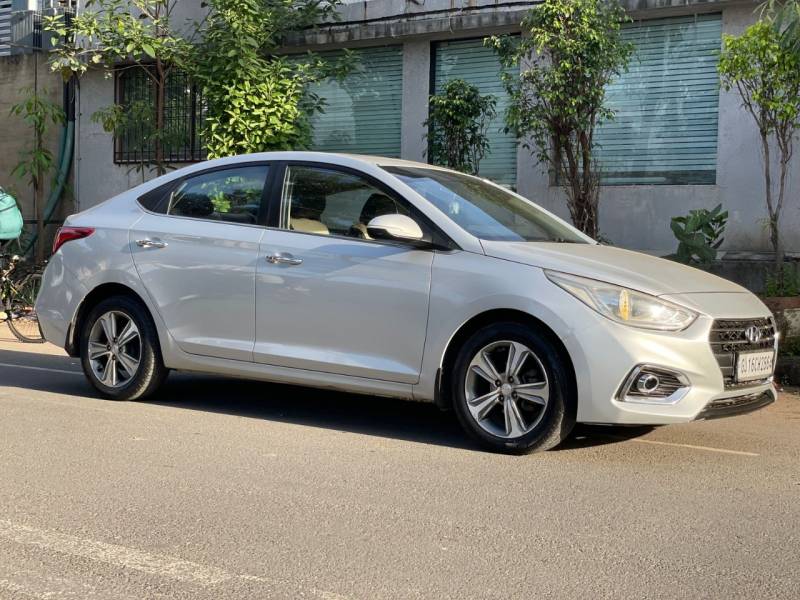 Hyundai Verna SX (O) 1.6 CRDi  AT