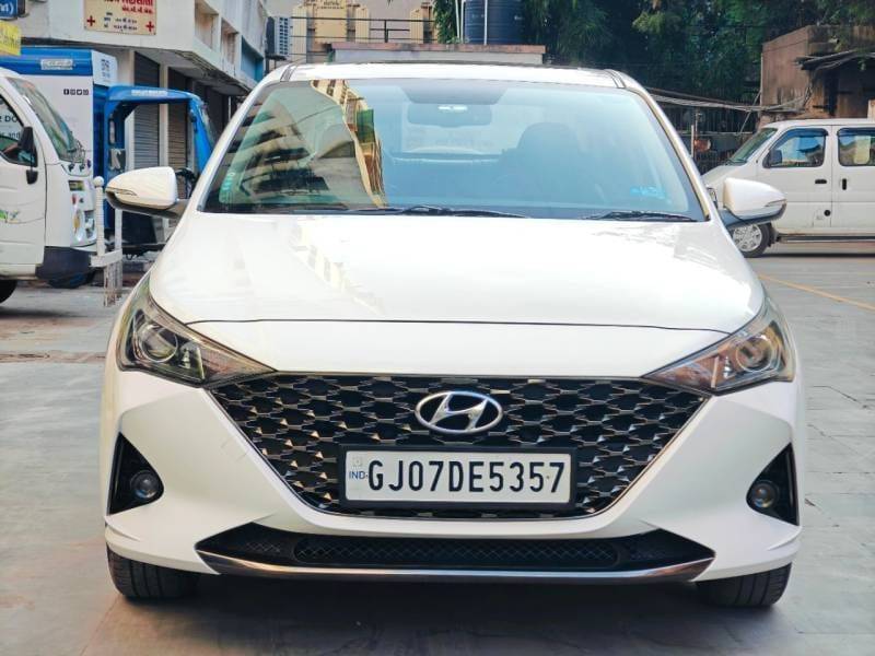 Hyundai Verna SX (O) 1.5 VTVT IVT