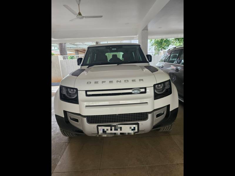 Land Rover Defender 110 HSE 2.0 Petrol