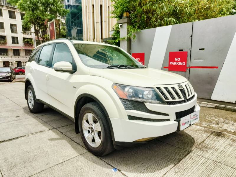 Mahindra XUV500 W8
