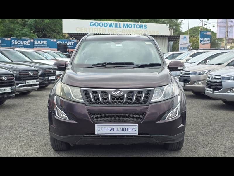 Mahindra XUV500 W10 FWD