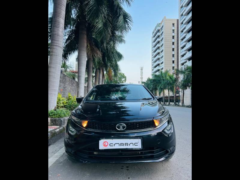 Tata Altroz XZ Plus Petrol Dark Edition