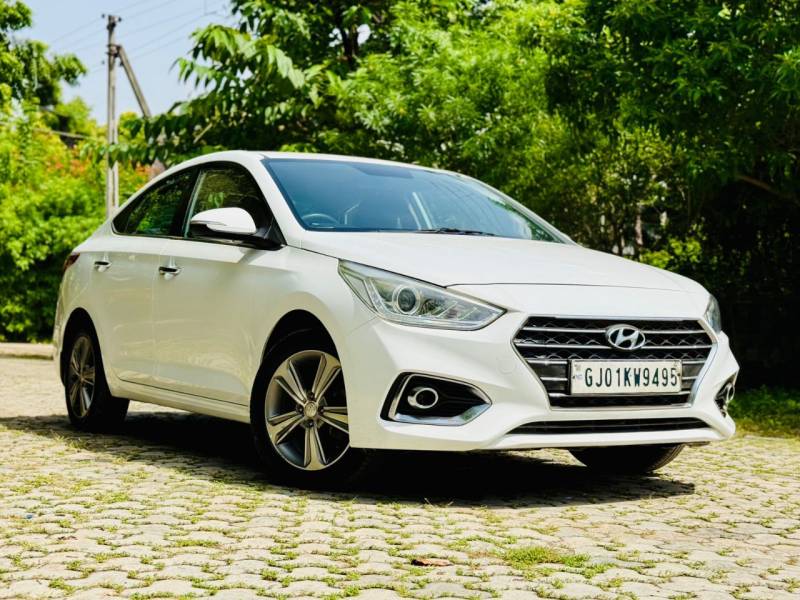 Hyundai Verna 1.6 CRDI SX