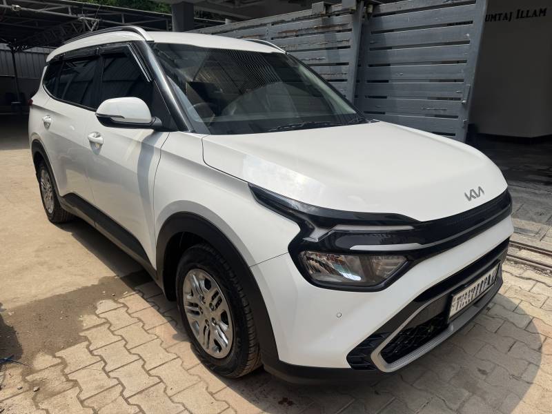 Kia Carens Prestige 1.5 Petrol 7 STR