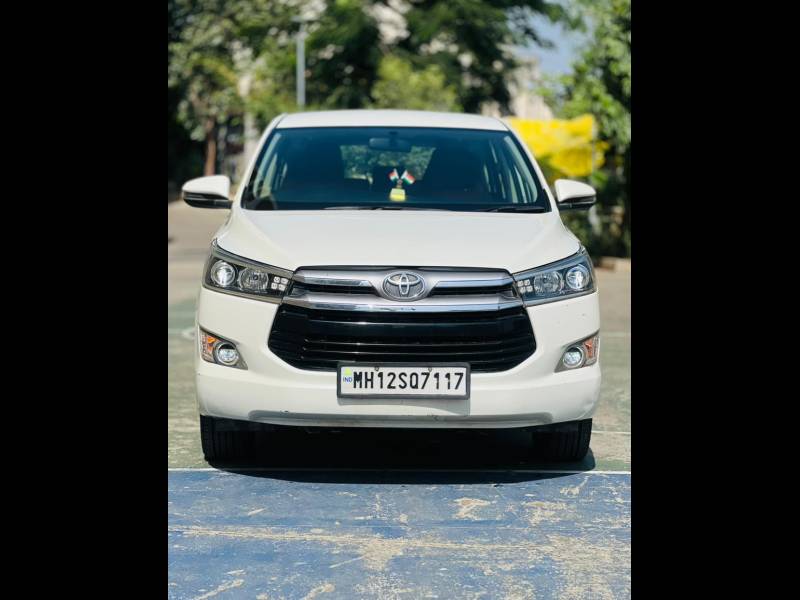 Toyota Innova Crysta 2.4 VX 8 STR