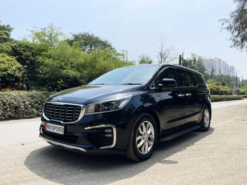 Kia Carnival Limousine 7 STR