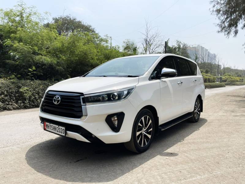 Toyota Innova Crysta 2.4 ZX AT 7 STR