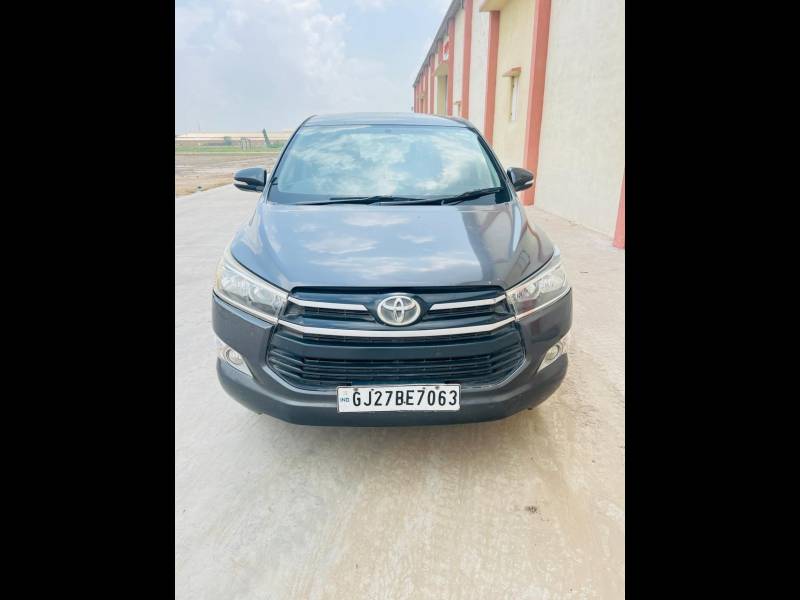 Toyota Innova Crysta 2.4 GX 7 STR