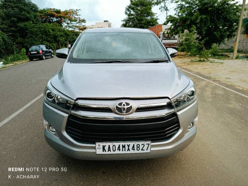 Toyota Innova Crysta 2.4 V Diesel