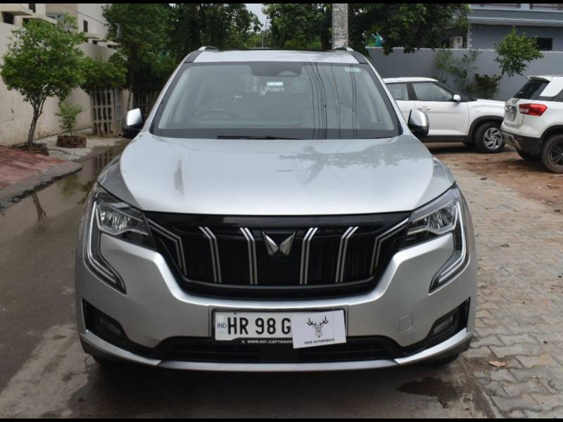 Mahindra XUV700 AX7 Luxury Pack Diesel AT AWD 7 STR
