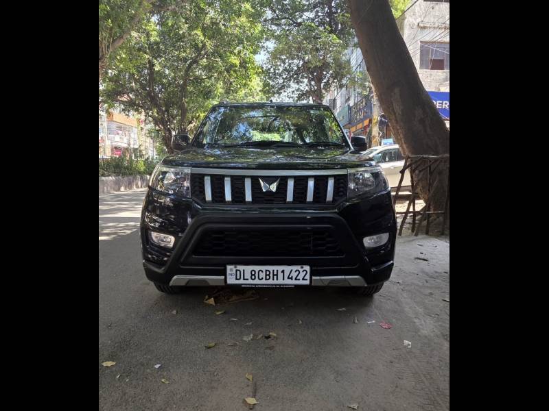 Mahindra Bolero Neo N8