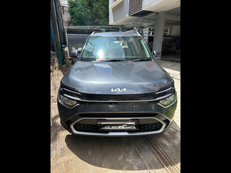 Kia Carens Prestige 1.5 Petrol 7 STR