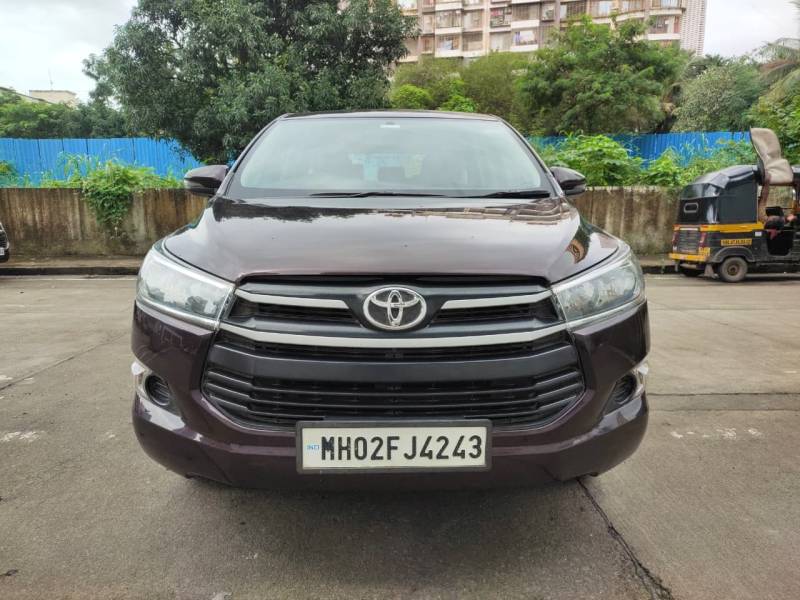 Toyota Innova Crysta 2.4 GX AT 8 STR