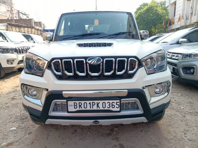 Mahindra Scorpio S9 2WD 7 STR