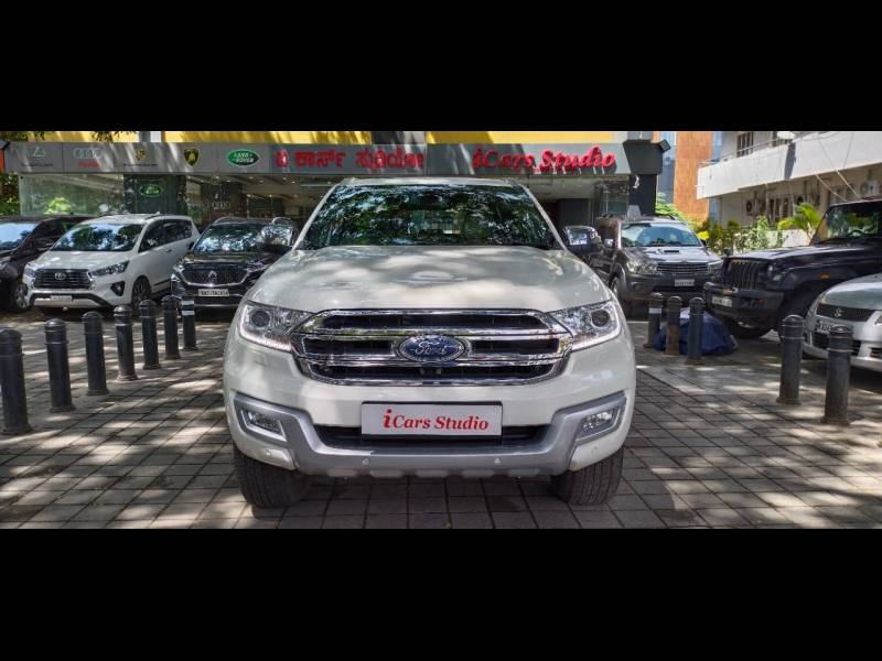 Ford Endeavour Titanium 3.2 4x4 AT