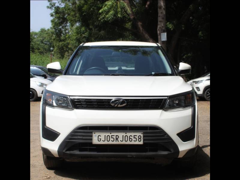 Mahindra XUV 300 1.5 W4