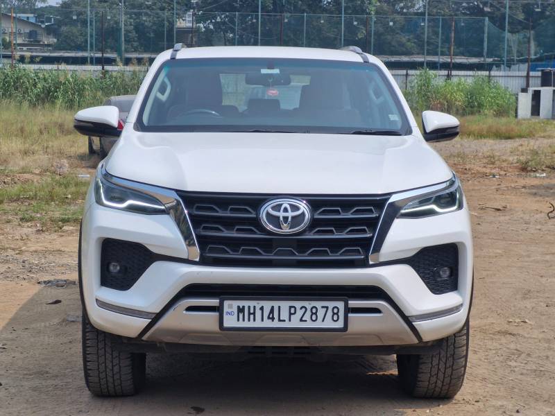Toyota Fortuner 4X2 AT 2.8 Diesel