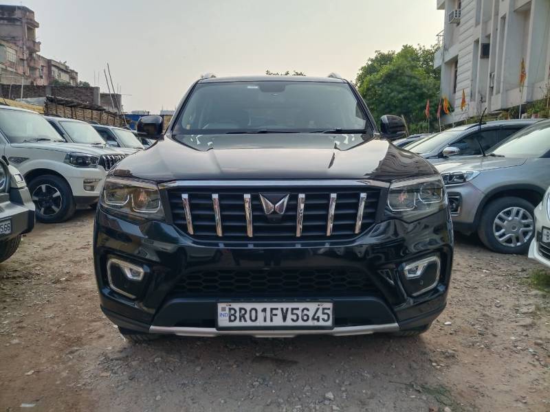 Mahindra Scorpio-N Z8 L Diesel MT 4WD 7 STR