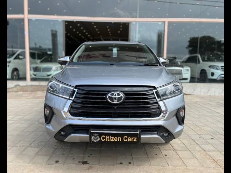 Toyota Innova Crysta 2.4 ZX AT 7 STR