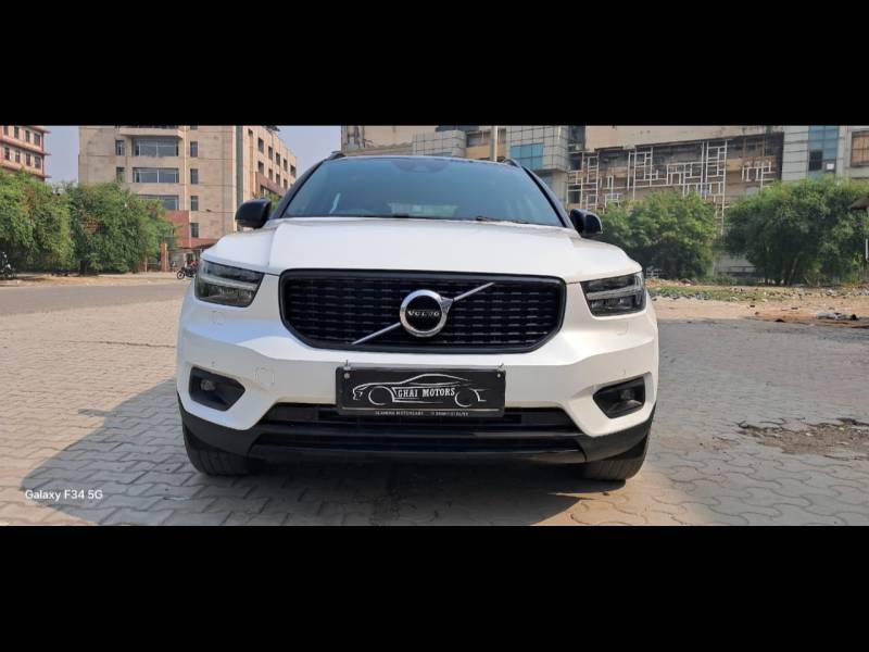 Volvo XC40 T4 R-Design