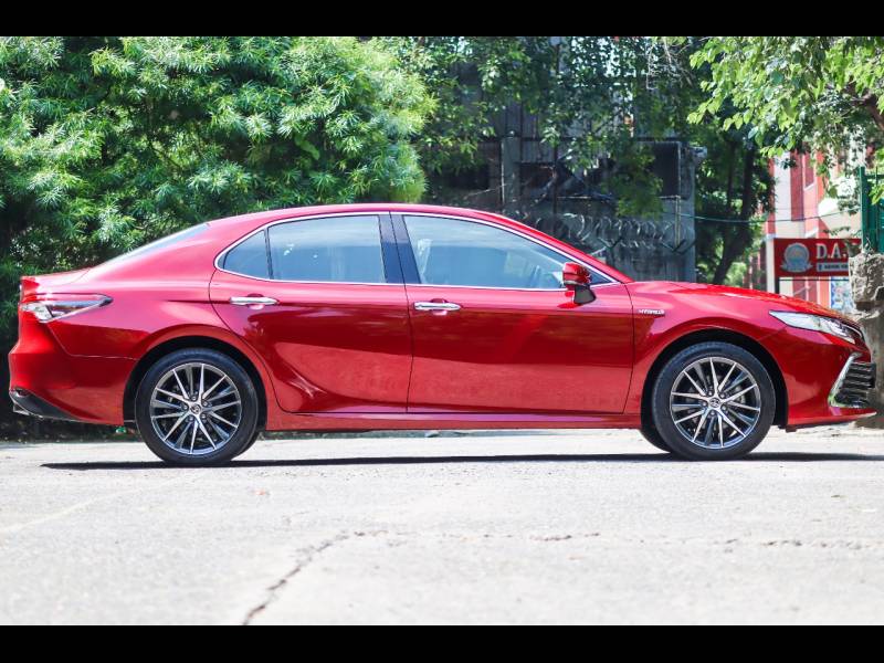 Toyota Camry Hybrid