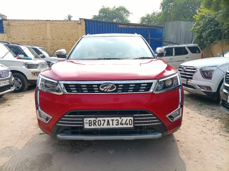 Mahindra XUV 300 W8 (O) 1.5 Diesel