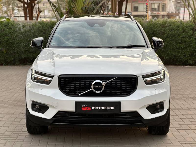 Volvo XC40 D4 R-Design