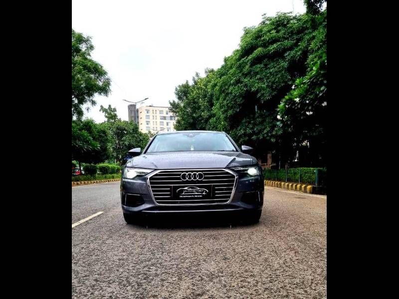 Audi A6 Technology 45 TFSI