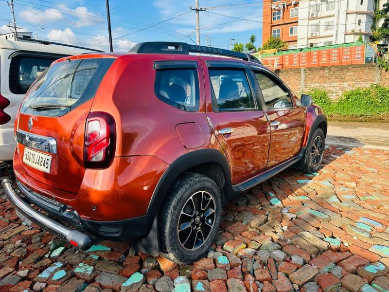Renault Duster 85 PS RXS 4X2 MT Diesel