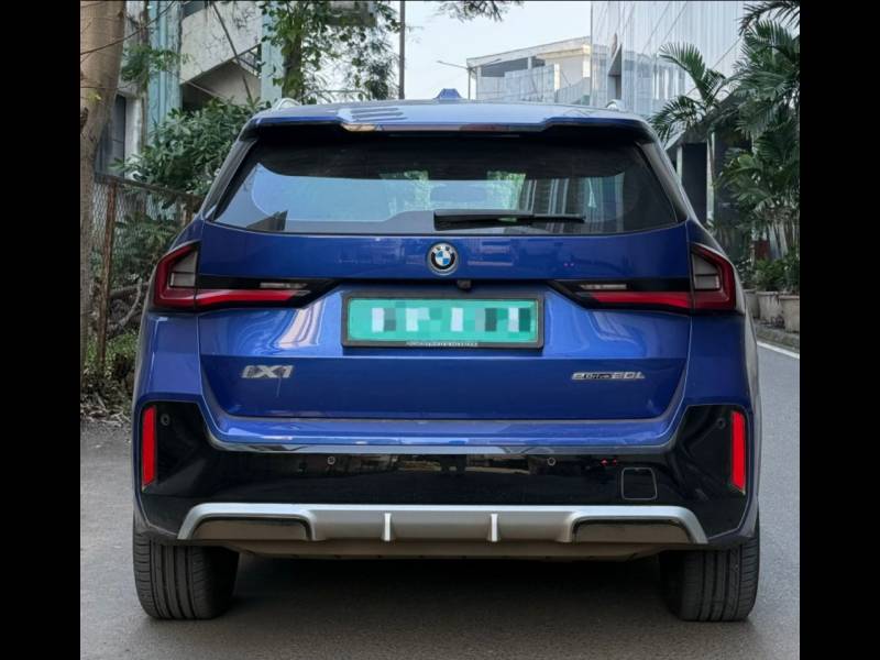 BMW iX1 LWB eDrive20L M Sport