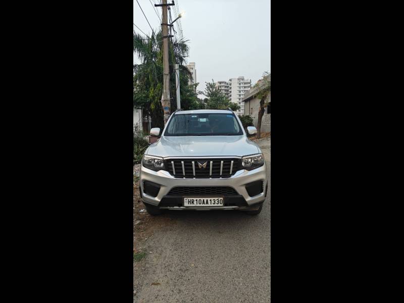 Mahindra Scorpio-N Z4 Petrol AT 7 STR