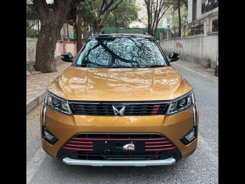 Mahindra XUV 300 W8 (O) 1.2 Petrol