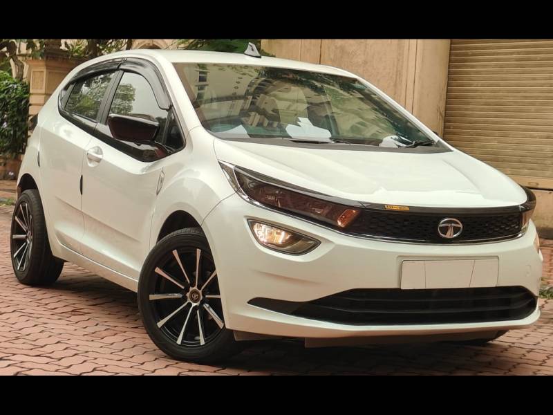 Tata Altroz XT Petrol