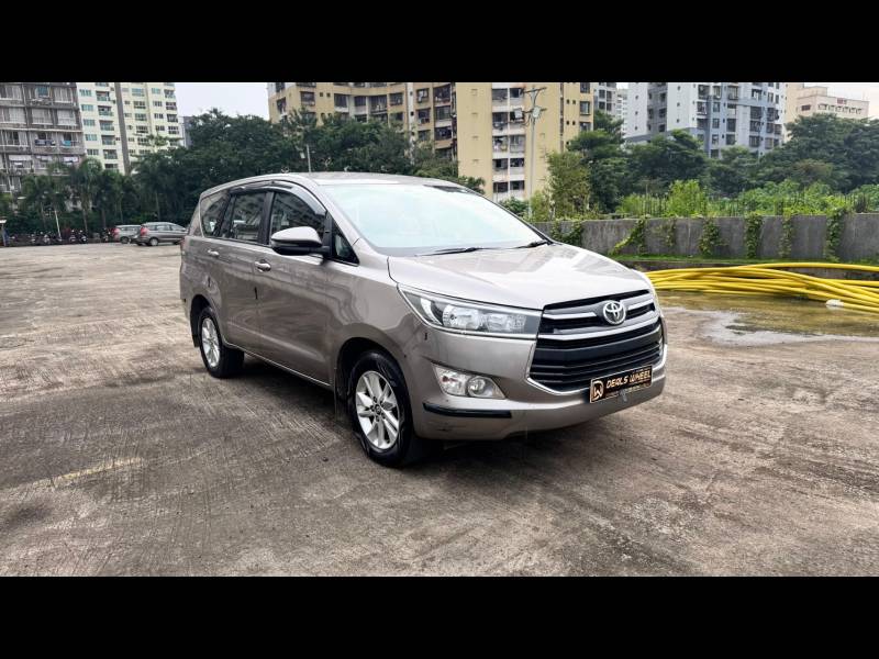 Toyota Innova Crysta 2.4 GX 7 STR