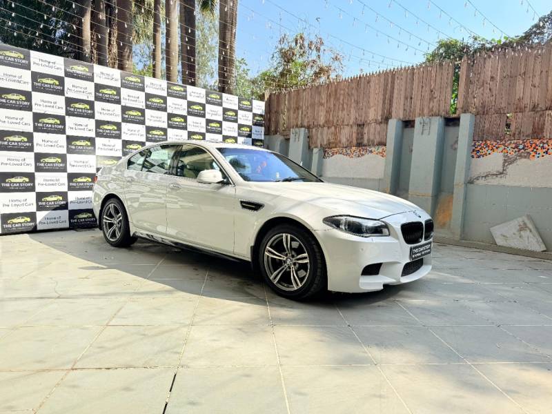 BMW 5 Series 523i Sedan 2.5