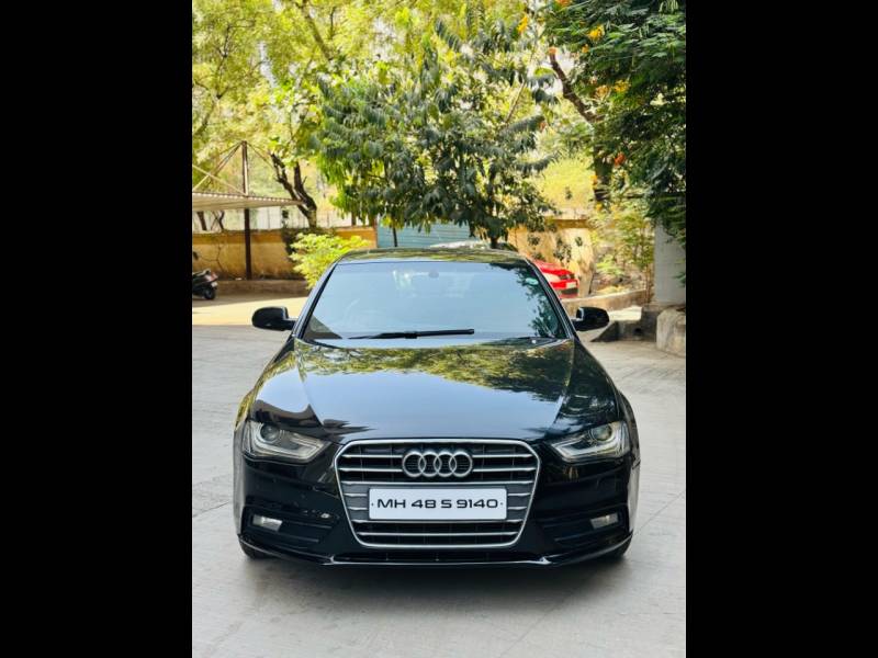 Audi A4 35 TDI Premium Sport + Sunroof